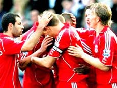 Niềm vui của các cầu thủ Liverpool.